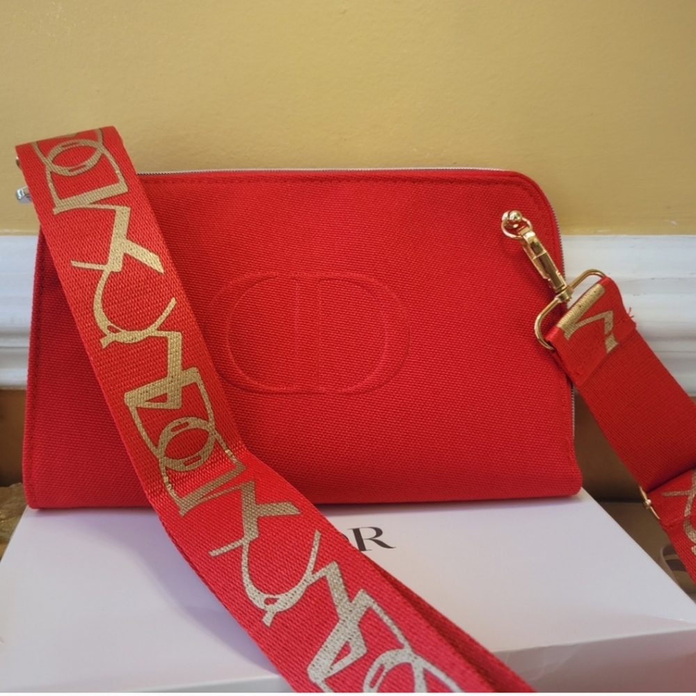 🔥💥DIOR🔥💥 BEAUTE Cosmetic Bag + conversed to hand bag clutch